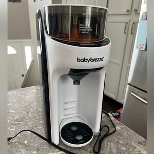 Baby Brezza Advanced Pro Formula Dispenser